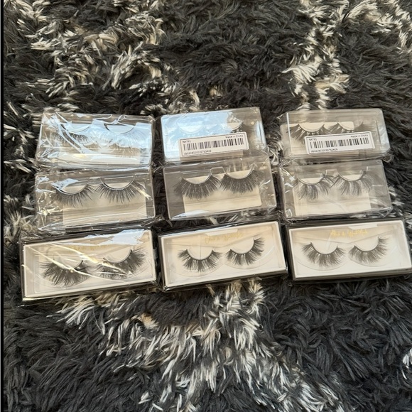 Strip Lash Bundle - Picture 4 of 4